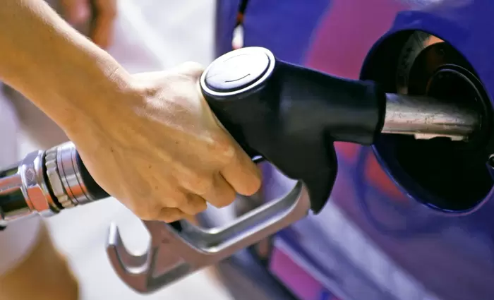 Αισθητές οι μειώσεις τιμών στα πετρελαιοειδή