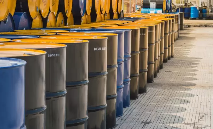 Πλαφόν στα $30 το βαρέλι θέλει η Ουκρανία