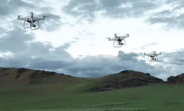 Drones – κουνούπια: Σημειώσατε 1 (vid)