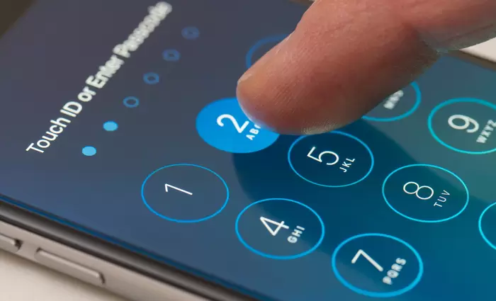 Πώς οι χάκερς υποκλέπτουν πληροφορίες και χρήματα με ένα απλό μήνυμα