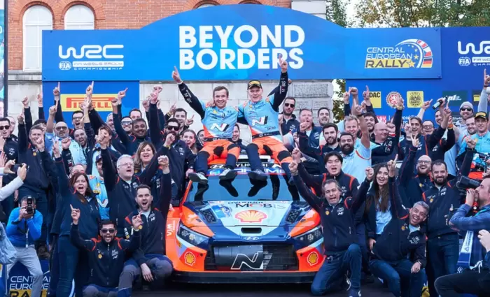 Η Hyundai θριάμβευσε στο Central European Rally!