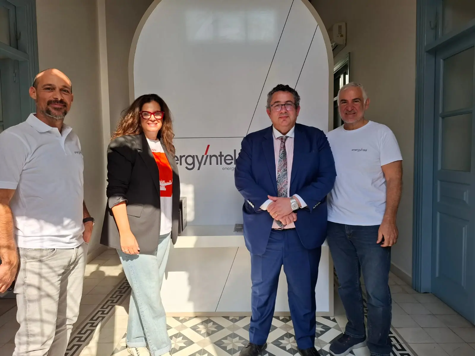 EnergyIntel: Εξασφάλισε €1,5 εκατ. στο DISRUPT - Στα γραφεία της ο Επικεφαλής Επιστήμονας