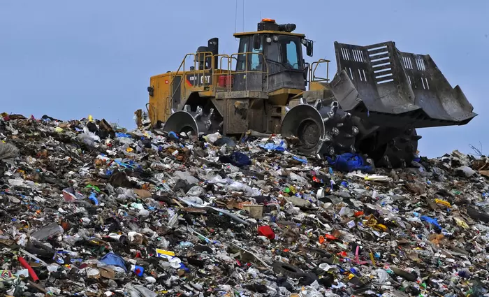 Οι Φιλιππίνες στέλνουν πίσω τόνους σκουπιδιών στον Καναδά
