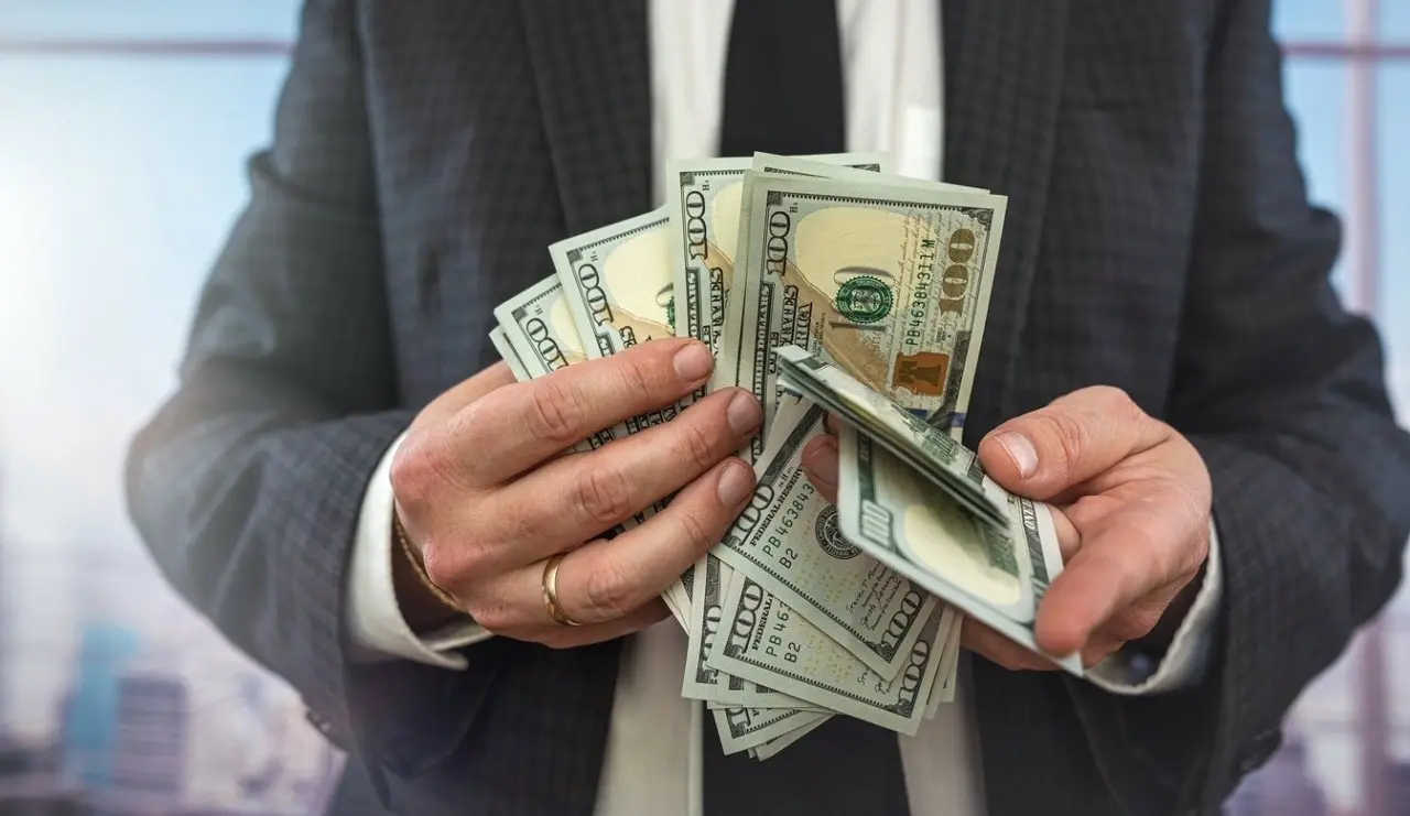 Γιατί πολλές βαθύπλουτες οικογένειες χάνουν την περιουσία τους