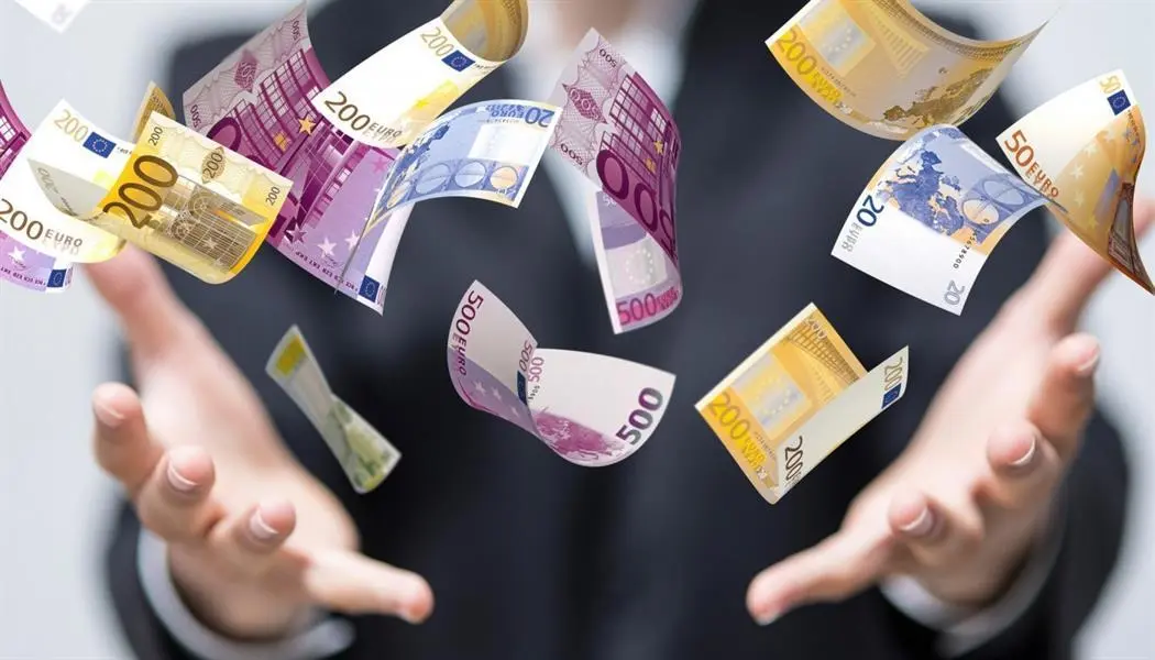 1.156 λογαριασμοί συνδέονται με πολιτικά εκτεθειμένα πρόσωπα