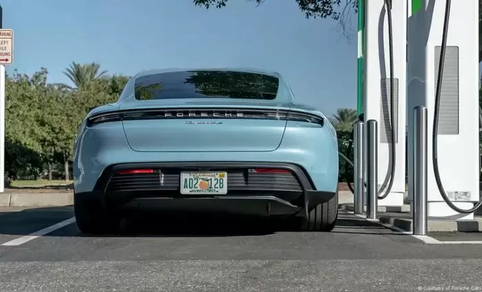 Η Ευρώπη και το δίλημμα της ηλεκτροκίνησης