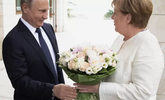 Συρία, Ουκρανία, ΗΠΑ και Nord Stream 2 στην ατζέντα των Μέρκελ-Πούτιν 