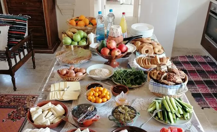 Κυπριακό παραδοσιακό πρωϊνό στους επιβάτες στα αεροδρόμια Λάρνακας και Πάφου