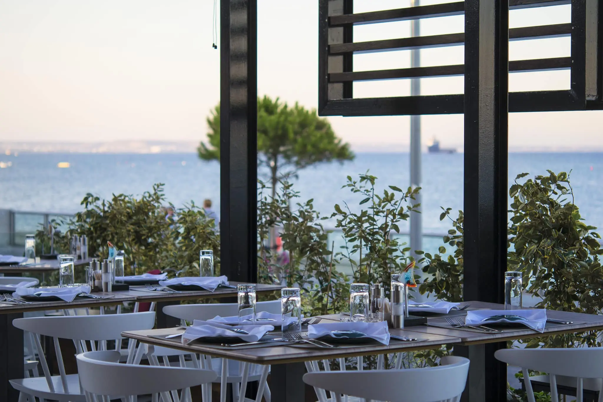 Καλύτερα να κλείναμε Παγκύπρια υπό προϋποθέσεις, λένε εστιάτορες