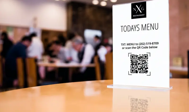 Τα QR codes αντικατέστησαν τα μενού στα εστιατόρια