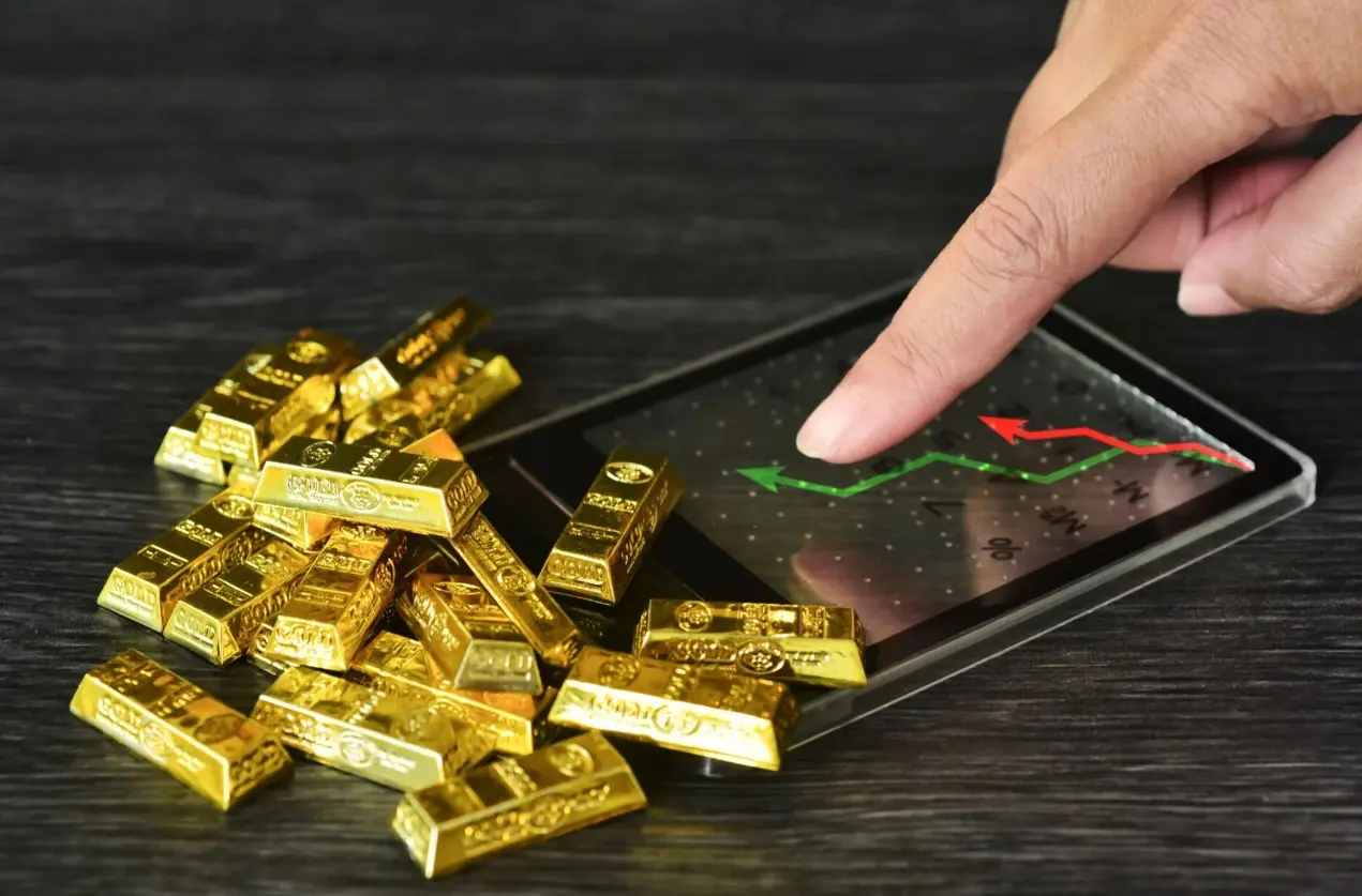 UBS: Γιατί το ράλι του χρυσού θα έχει συνέχεια - Πού θα σταματήσει η απογείωση