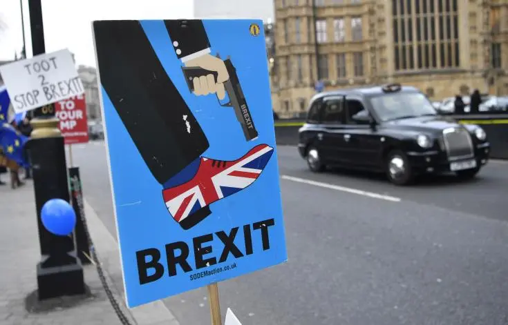 Συνεχίζεται η συζήτηση επί της συμφωνίας του Brexit 