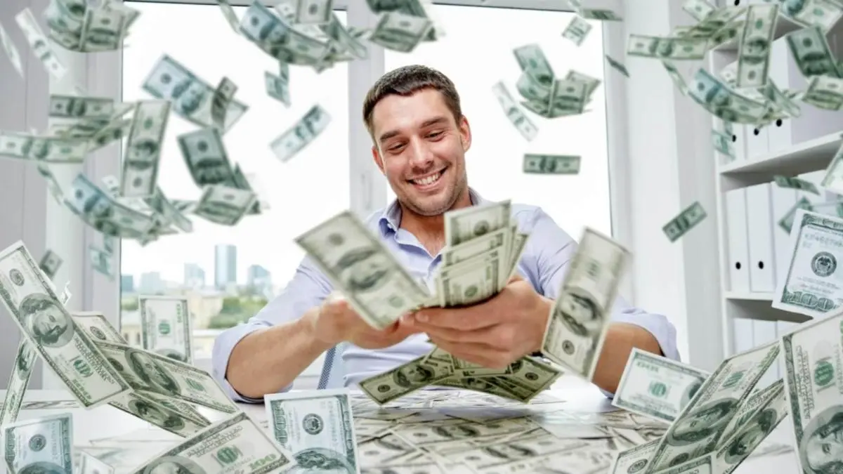 ΗΠΑ: Γιατί αυξάνονται τόσο γρήγορα οι εκατομμυριούχοι