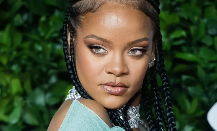 Δωρεά πέντε εκ. δολαρίων στη μάχη κατά του κορωνοϊού από την Ριάνα