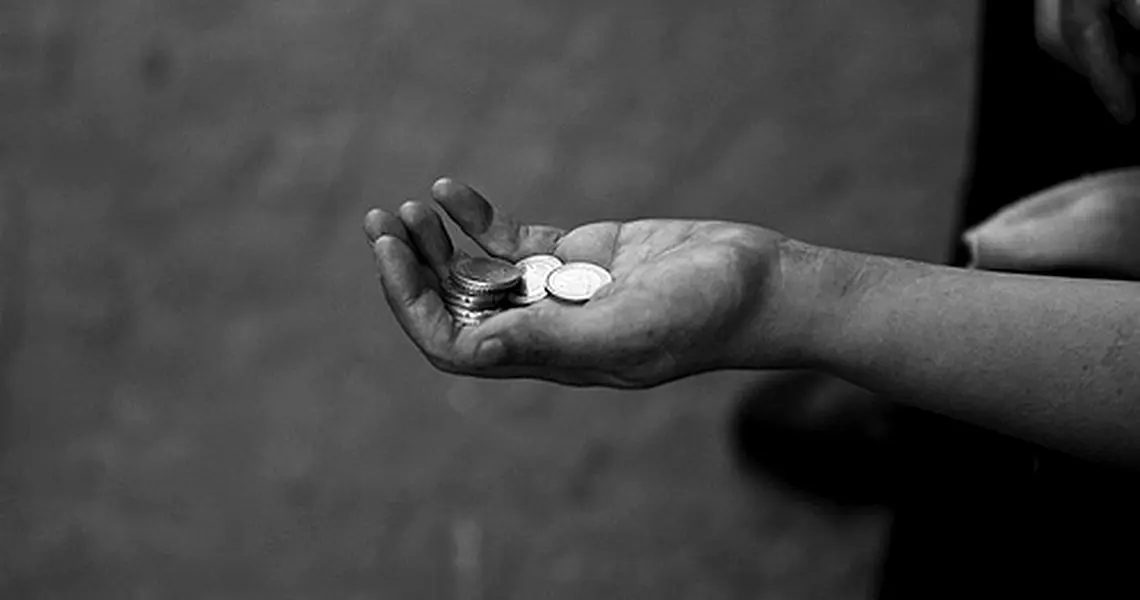 Μειώθηκε για πρώτη φορά από το 2008 το ποσοστό φτώχειας στην ΕΕ