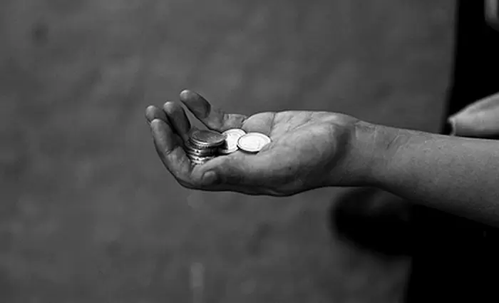 Μειώθηκε για πρώτη φορά από το 2008 το ποσοστό φτώχειας στην ΕΕ