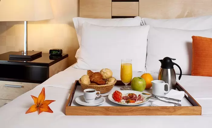 5+1 πράγματα που πρέπει να γνωρίζετε πριν κλείσετε ξενοδοχείο για διακοπές/