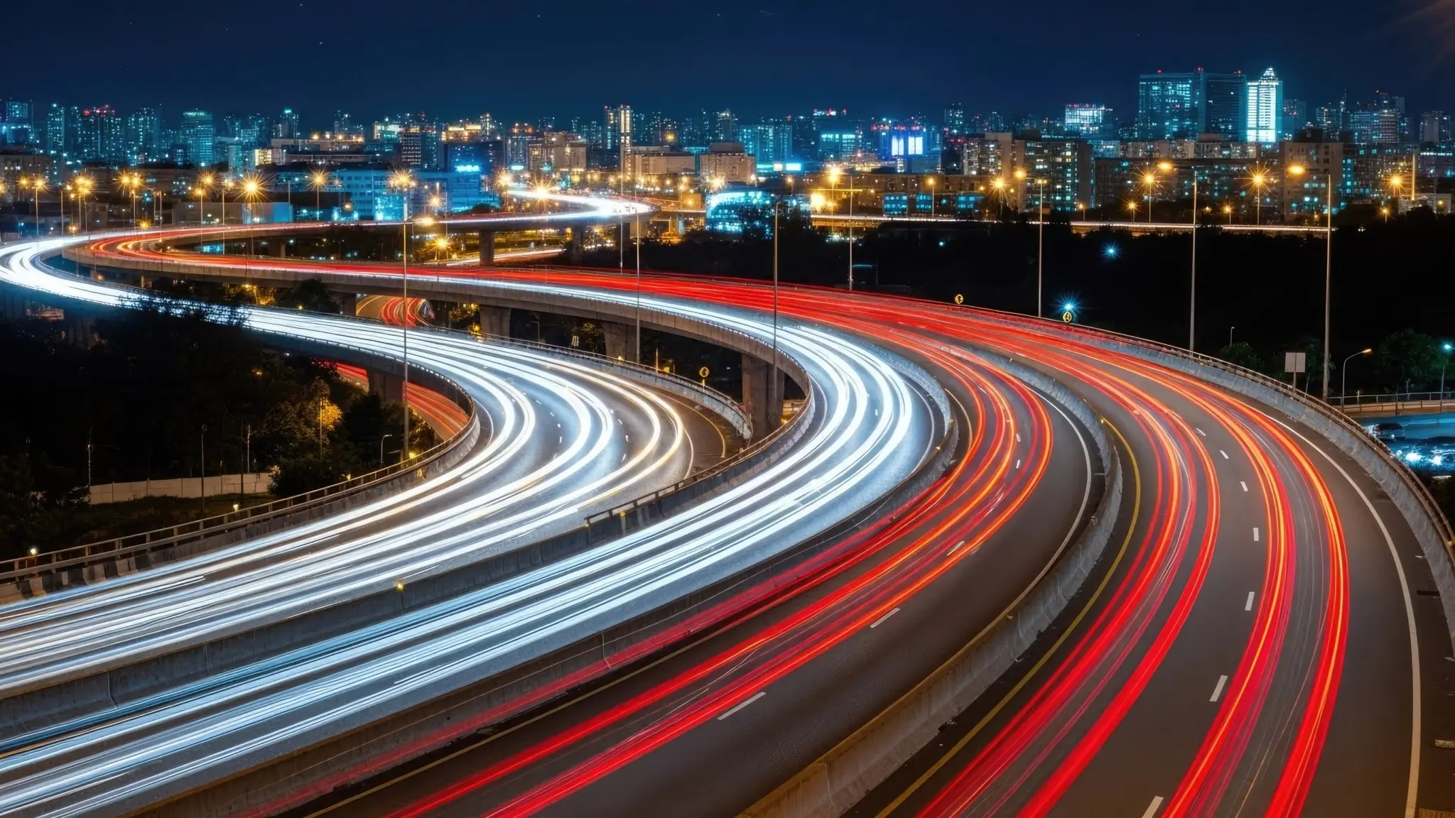 Ευρώπη: Γιατί κάποιες πόλεις βάζουν κόκκινο φωτισμό στους δρόμους