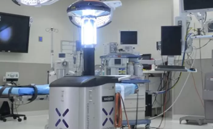 Ιαπωνία: Ρομπότ απολυμαίνει νοσοκομεία και καταστρέφει τον κορωνοϊό