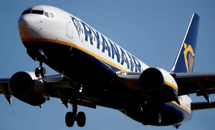 Αύξηση επιβατών και ναύλων προβλέπει η Ryanair