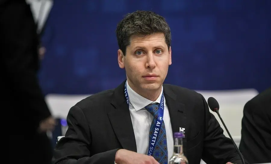 OpenAI: Σε συζητήσεις με Amazon για χρηματοδότηση $10 δισ. και χρήση επεξεργαστών Trainium για AI