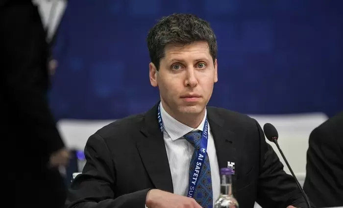 OpenAI: Σε συζητήσεις με Amazon για χρηματοδότηση $10 δισ. και χρήση επεξεργαστών Trainium για AI