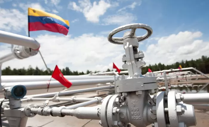 Η ρωσική Gazprombank παγώνει τους λογαριασμούς της βενεζουελανής κρατικής εταιρείας πετρελαίου