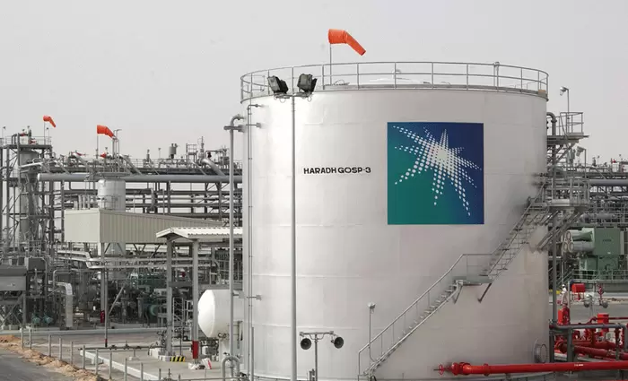 Σύμβαση $11 δισ. για πετροχημικά υπέγραψαν Aramco και TotalEnergies