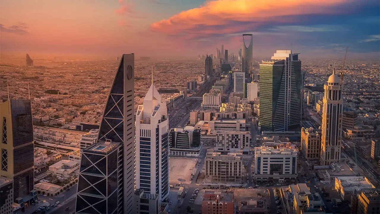 Σαουδική Αραβία: Το κρατικό ταμείο πλούτου ενισχύει τις επενδύσεις στο private credit με deal 200 εκατ. δολαρίων