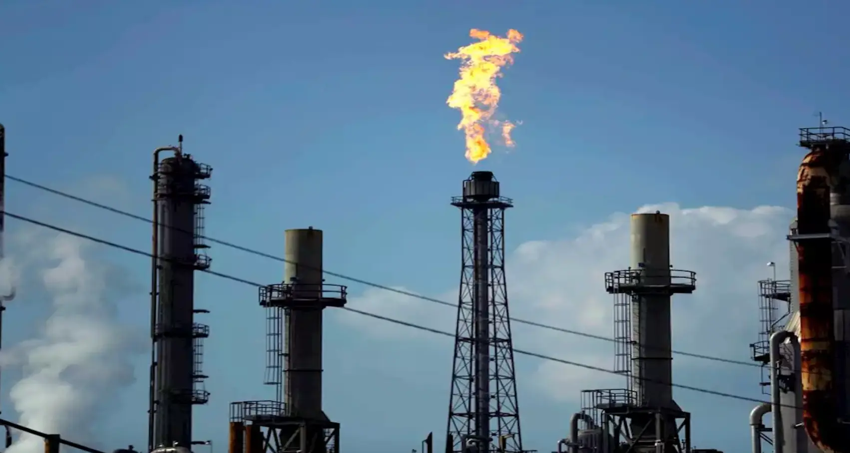 Μπορεί η Κύπρος να αγοράσει φτηνό πετρέλαιο για παραγωγή ηλεκτρισμού;