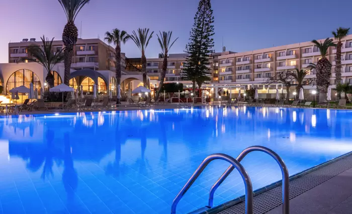 Νέες τάσεις από τα ξενοδοχεία Louis Phaethon Beach και Louis Paphos Breeze