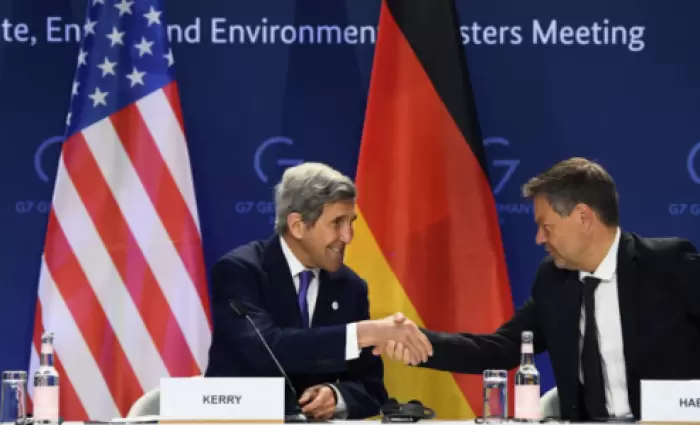 Δίνουν τα χέρια για χρήση υδρογόνου στη βιομηχανία