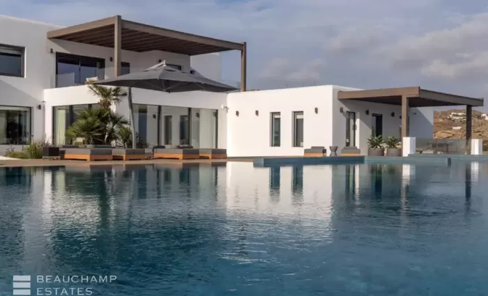 Τι αγοράζεις στη Μύκονο με €25 εκατομμύρια