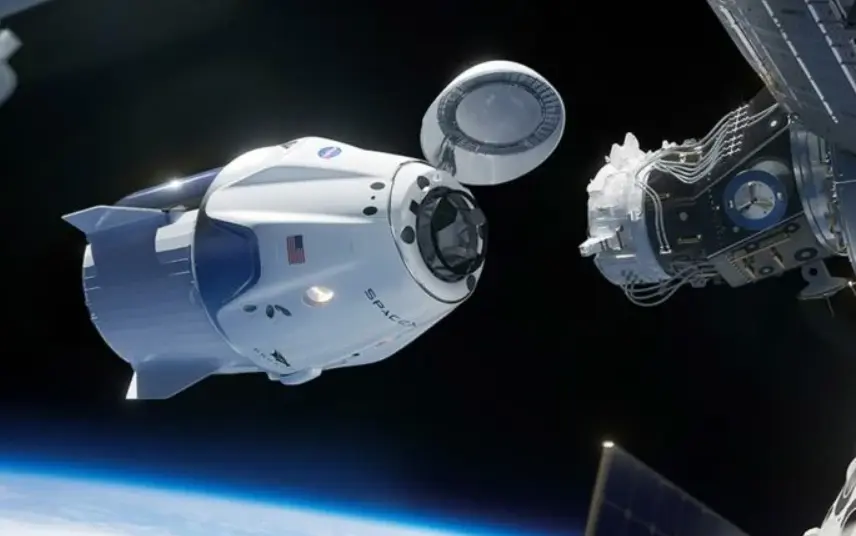 Έφθασε στον ISS το σκάφος που «σώσει»τους εγκλωβισμένους αστροναύτες (βίντεο)