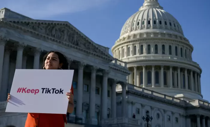 TikTok: Θα «ρίξουμε μαύρο» την Κυριακή