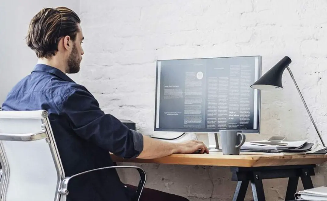 ΠΕΟ: Να καθοριστεί το ποσό που πρέπει να καταβάλουν οι εργοδότες προς εργαζόμενους με τηλεργασία