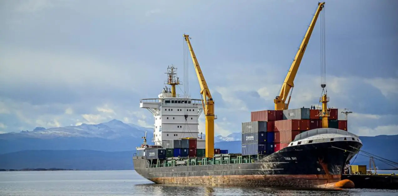 Ναυτιλιακό Επιμελητήριο: Χαιρετίζει την έναρξη σύμβασης ανακύκλωσης πλοίων