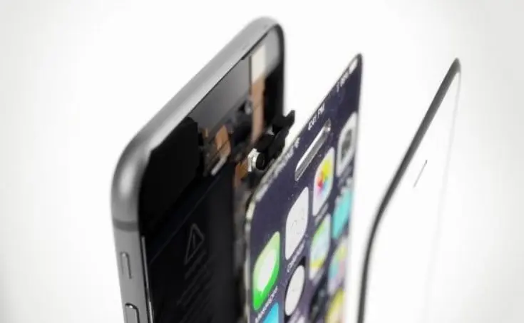 Intel: Εκτόξευση της μετοχής, μετά από πληροφορίες για συνεργασία με την Apple