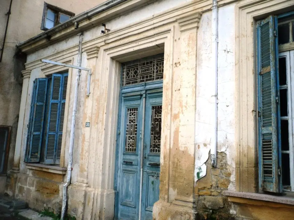 Κινδυνεύουν κτίρια από τους σεισμούς στην Κύπρο