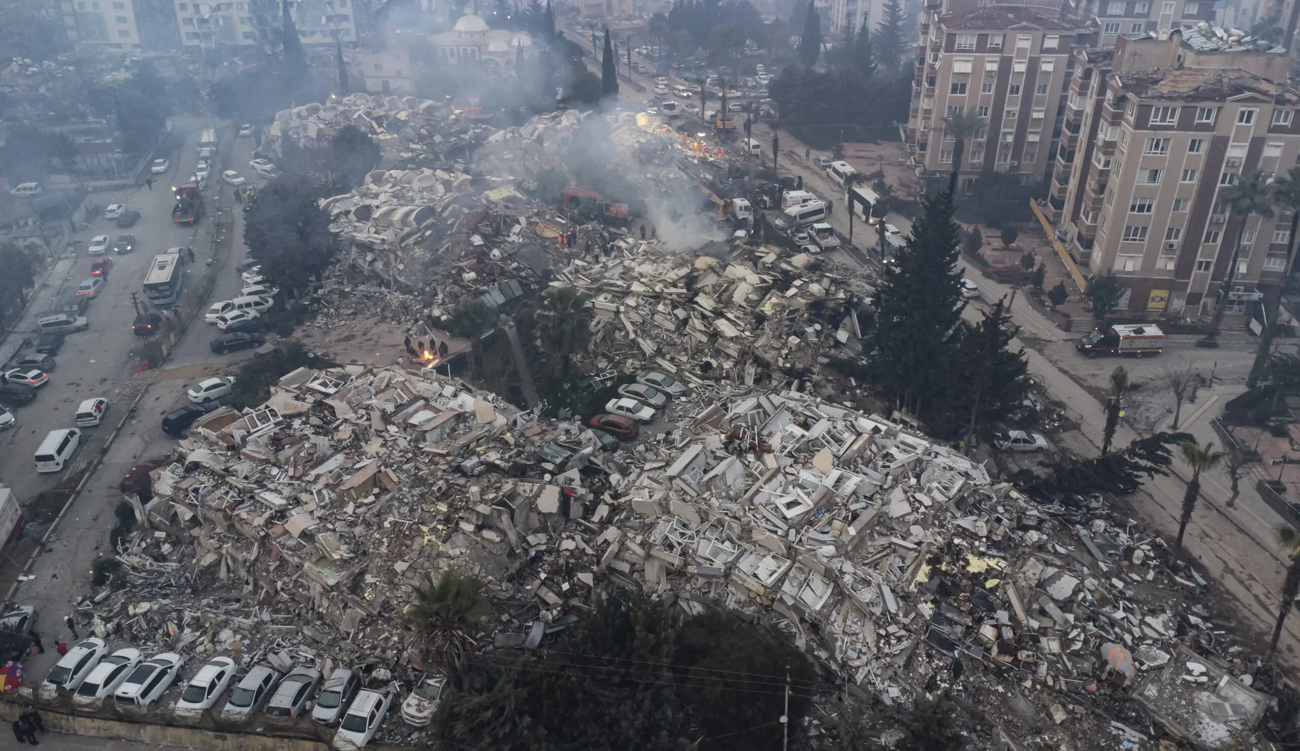 Έκτακτη οικονομική βοήθεια και ανοικοδόμηση ανακοίνωσε ο Ερντογάν