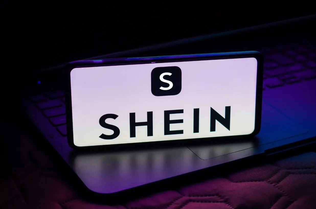 Σφίγγει ο κλοιός για τη Shein: Για «συστημικό κίνδυνο» μιλά η Κομισιόν