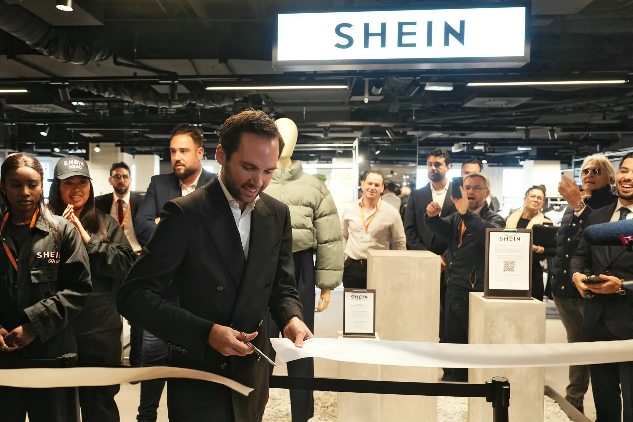 Shein: Ανοίγει αύριο νέα φυσικά καταστήματα σε πέντε γαλλικές πόλεις