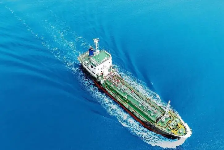 Τα δεξαμενόπλοια της Shell δεν θα περνούν από την Ερυθρά Θάλασσα