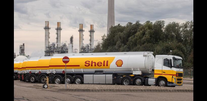 Μega deal στον ορίζοντα: H Shell εξετάζει εξαγορά της BP καθώς οι τιμές του πετρελαίου βυθίζονται