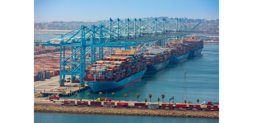 Στρίβουν το νόμισμα στη ναυτιλία εμπορευματοκιβωτίων λόγω Τραμπ