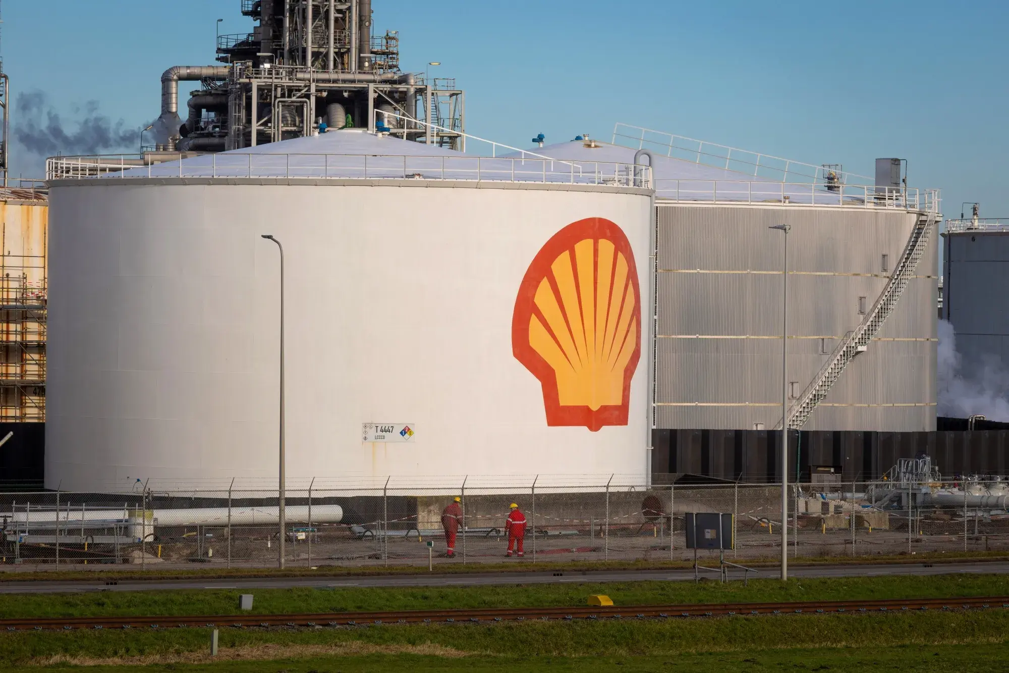 Η Shell επιστρέφει στην Αγκόλα μετά από 20 χρόνια
