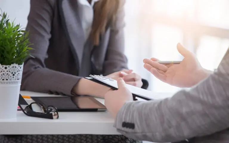 Ψάχνετε για δουλειά; Αυτά τα 4 χαρακτηριστικά ξεχωρίζουν τους επιτυχημένους υποψήφιους