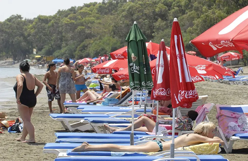 Πρόταση Νόμου για τις ανανεώσεις συμβάσεων διαχείρισης παραλιών