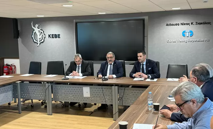 «Όχι» ΚΕΒΕ σε ωριαίο κατώτατο μισθό  – Τι ζήτησε από τον Μ. Μουσιούττα για ξένους φοιτητές