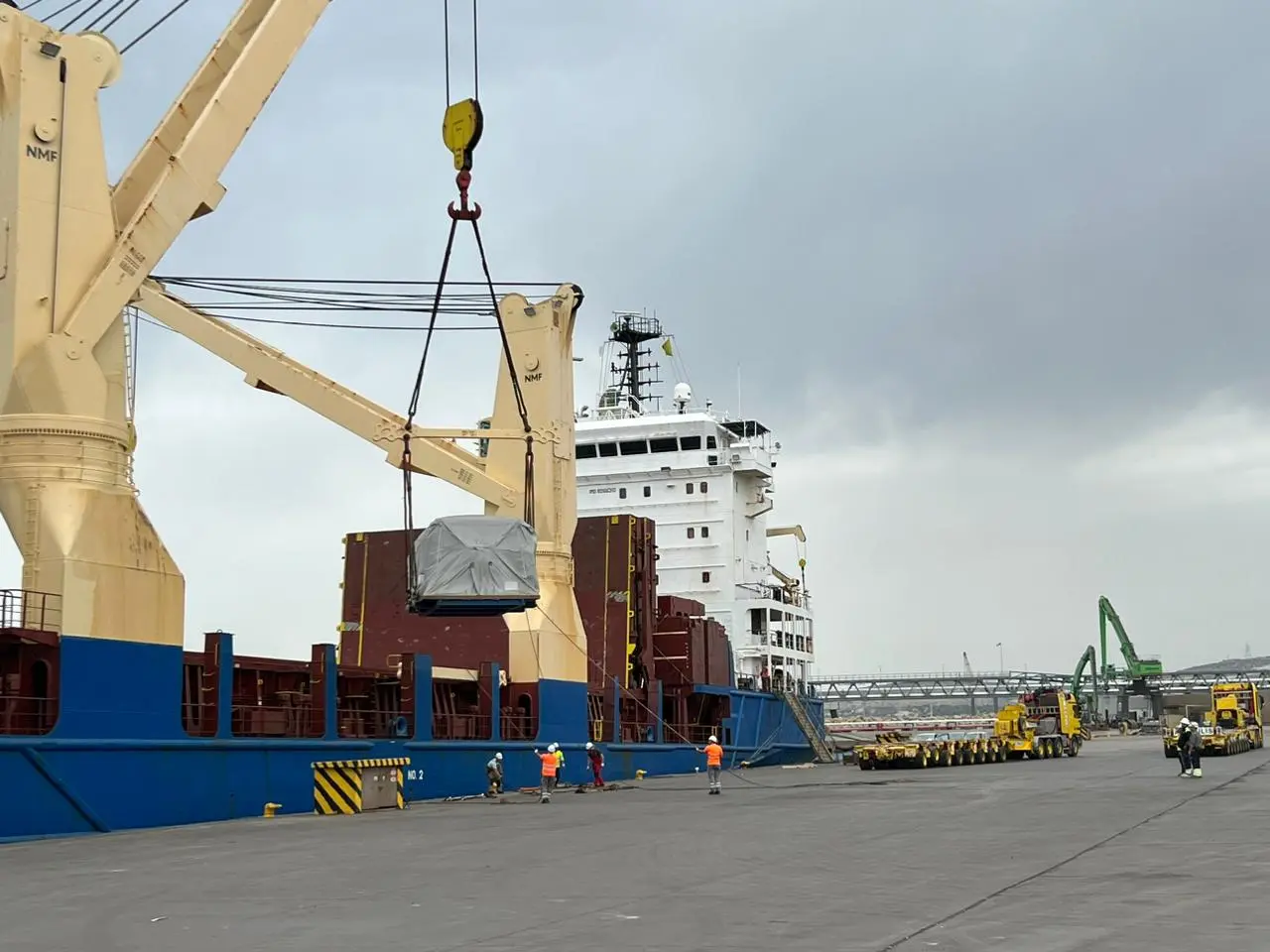 Έφθασαν στην Κύπρο οι αεροστρόβιλοι για το μεγάλο έργο της Cyfield